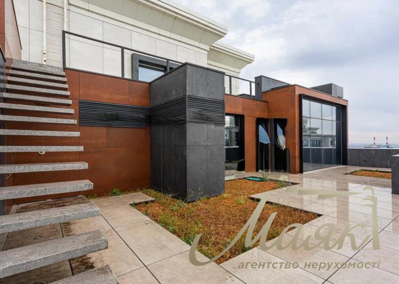 Продаж видового пентхауса 240м2 у ЖК "Новопечерські Липки", вул. Андрія Верхогляда (Драгомирова) 7, Печерський район, Київ.