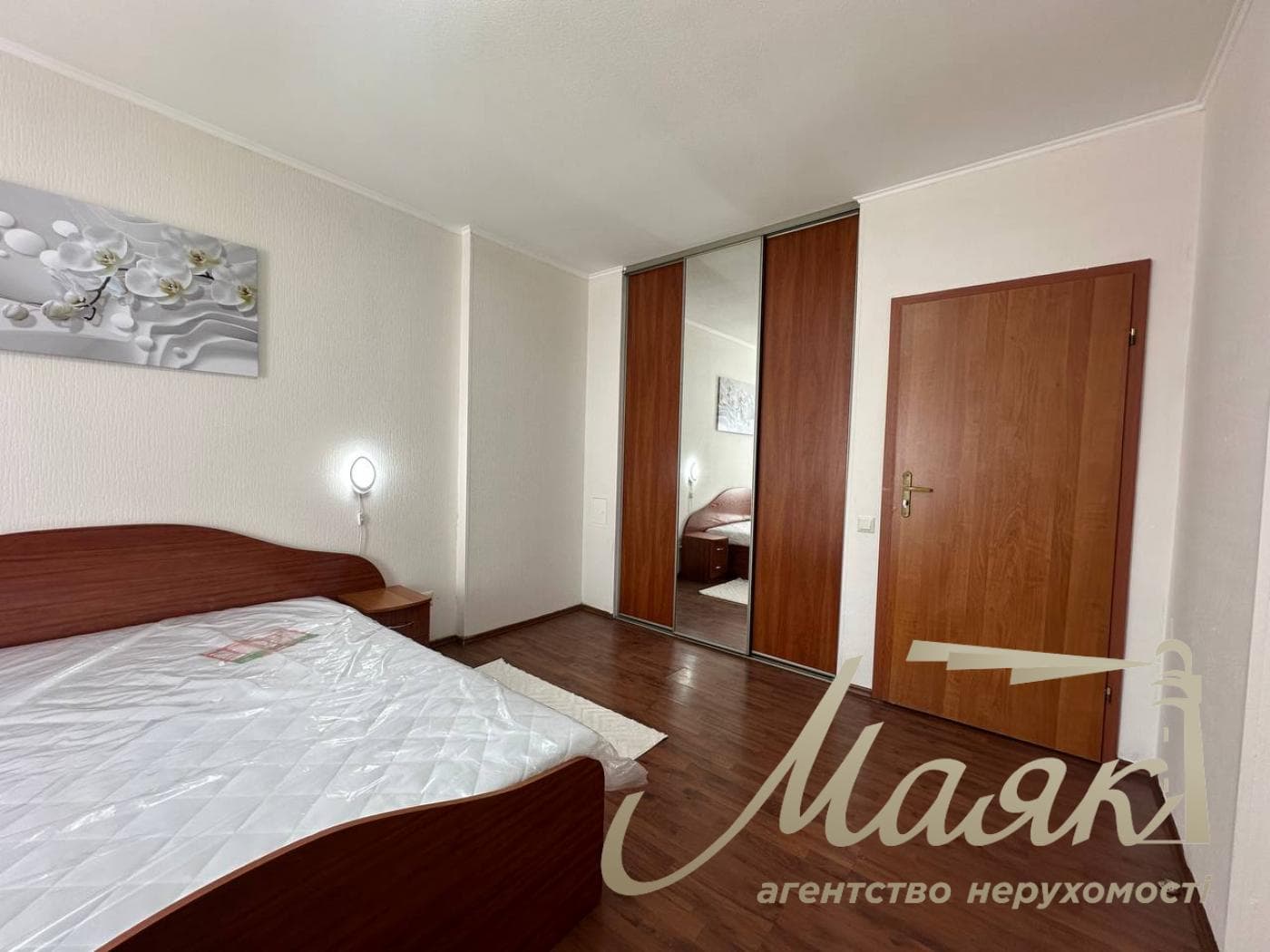 Оренда 2-кімнатної квартири на вулиці Раїси Окіпної, 4, Лівобережна.