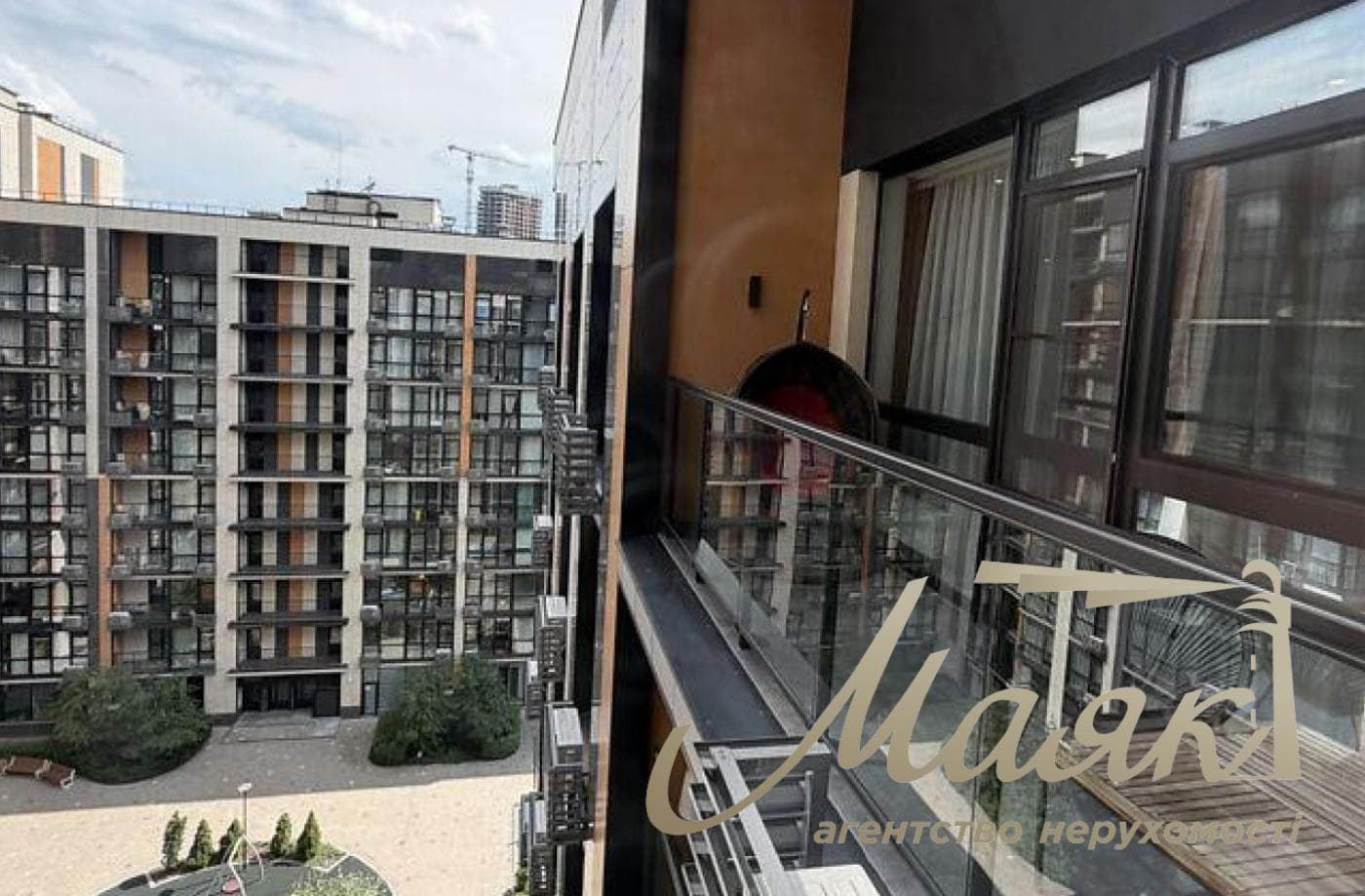3-Bedroom Apartment for Sale in the "French Quarter 2" Residential Complex, M. McKay Street, Pechersky District