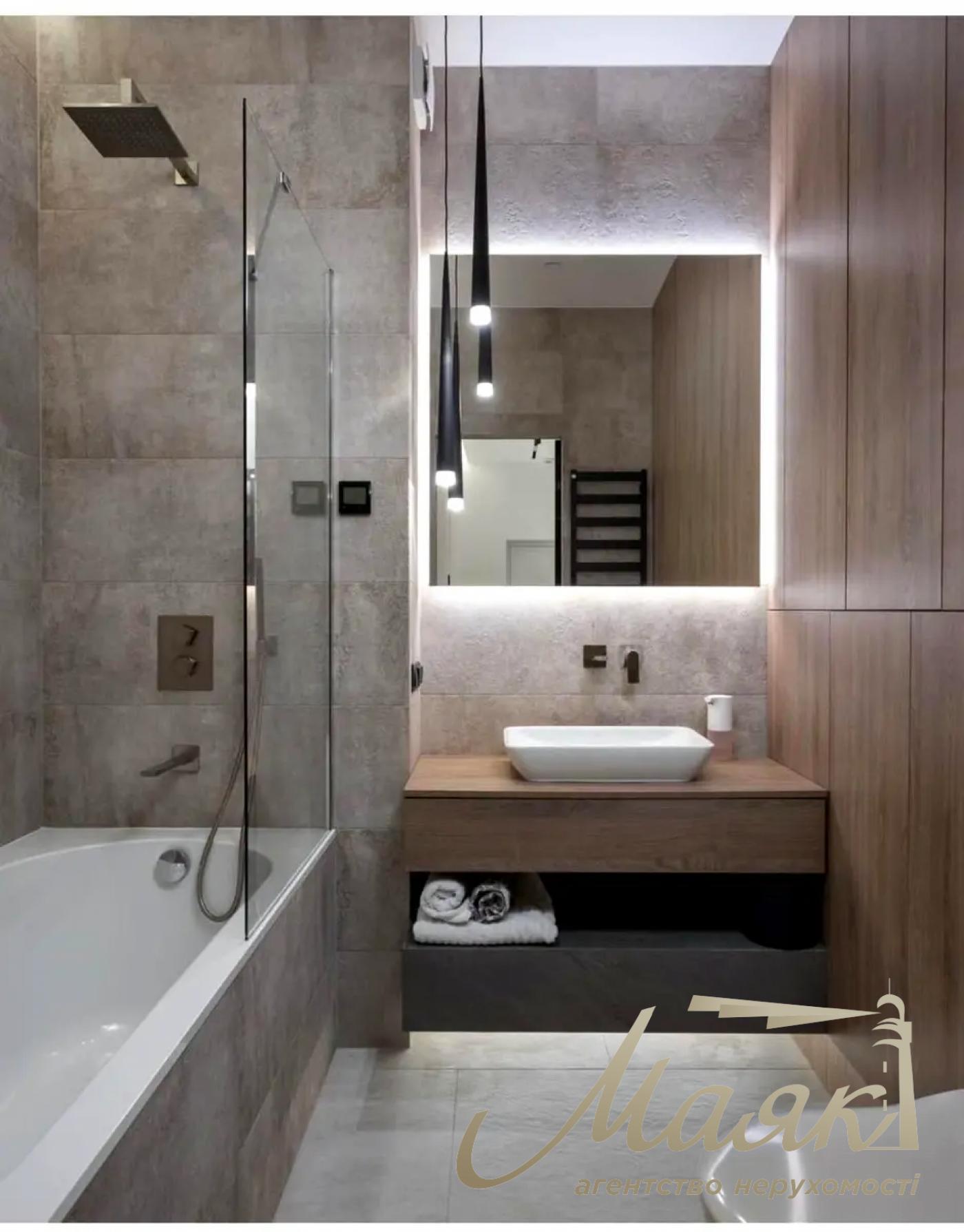 For sale 3-bedroom apartment in LCD "Novopecherskie Lipki", Verkhoglyada street (Dragomirov)