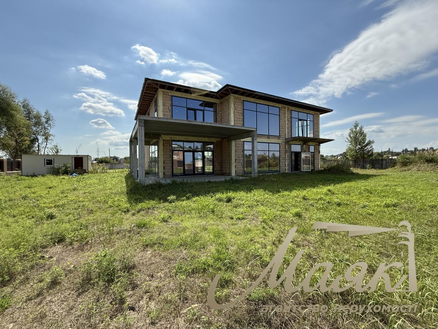 Продажа дома в КГ «Ясный Хутор» — 467 м² с. Ходосовка, терраса, балконы, панорамный вид