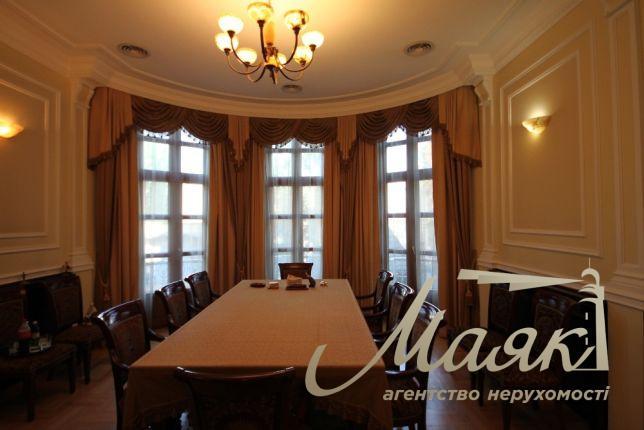 Продається VIP-офіс в Урядовому кварталі Києва на вул. Шовковичній! Липки. Печерськ