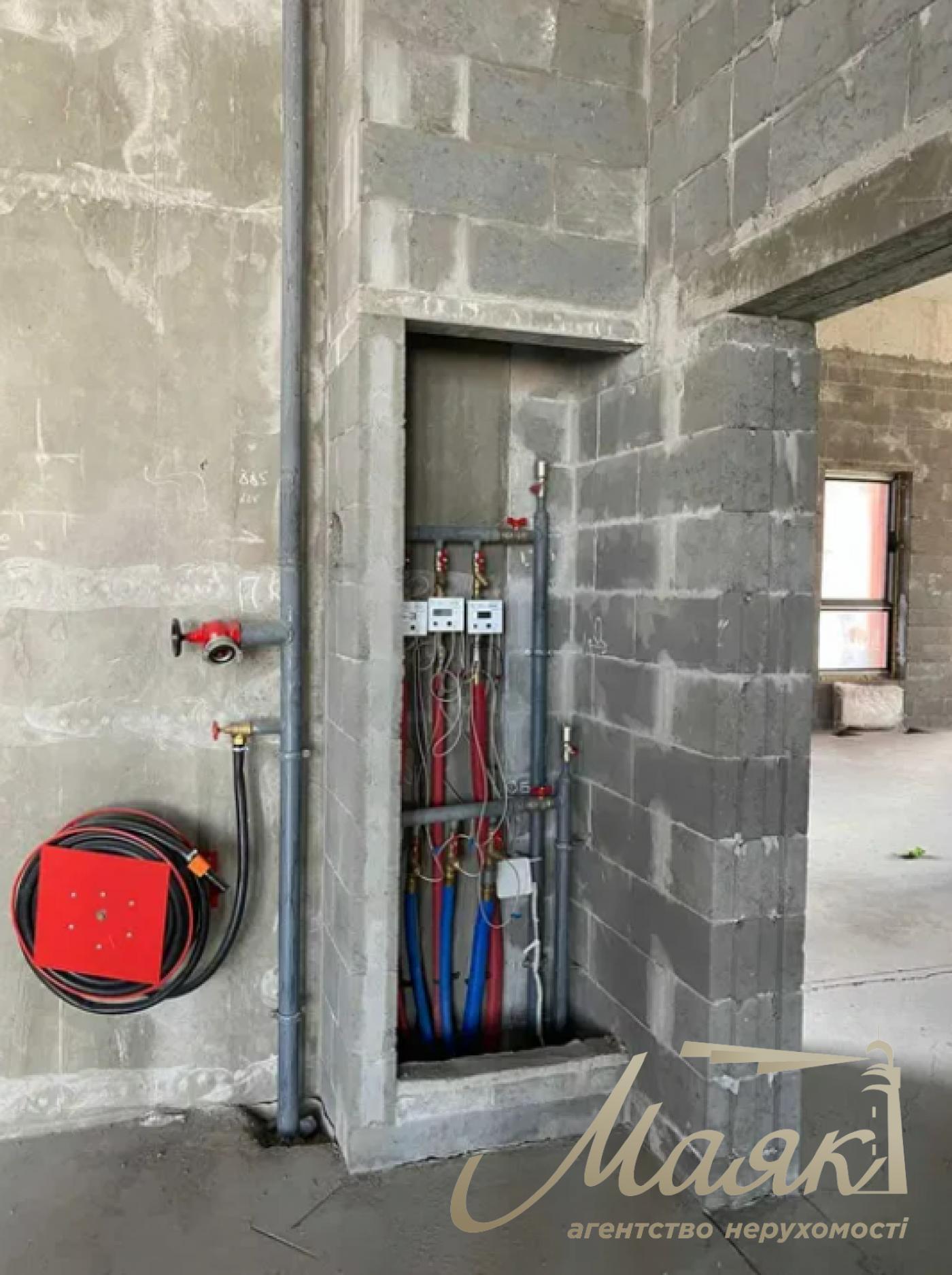 Office for rent 700 m2, Naberezhno-Rybalskaya st. 27.