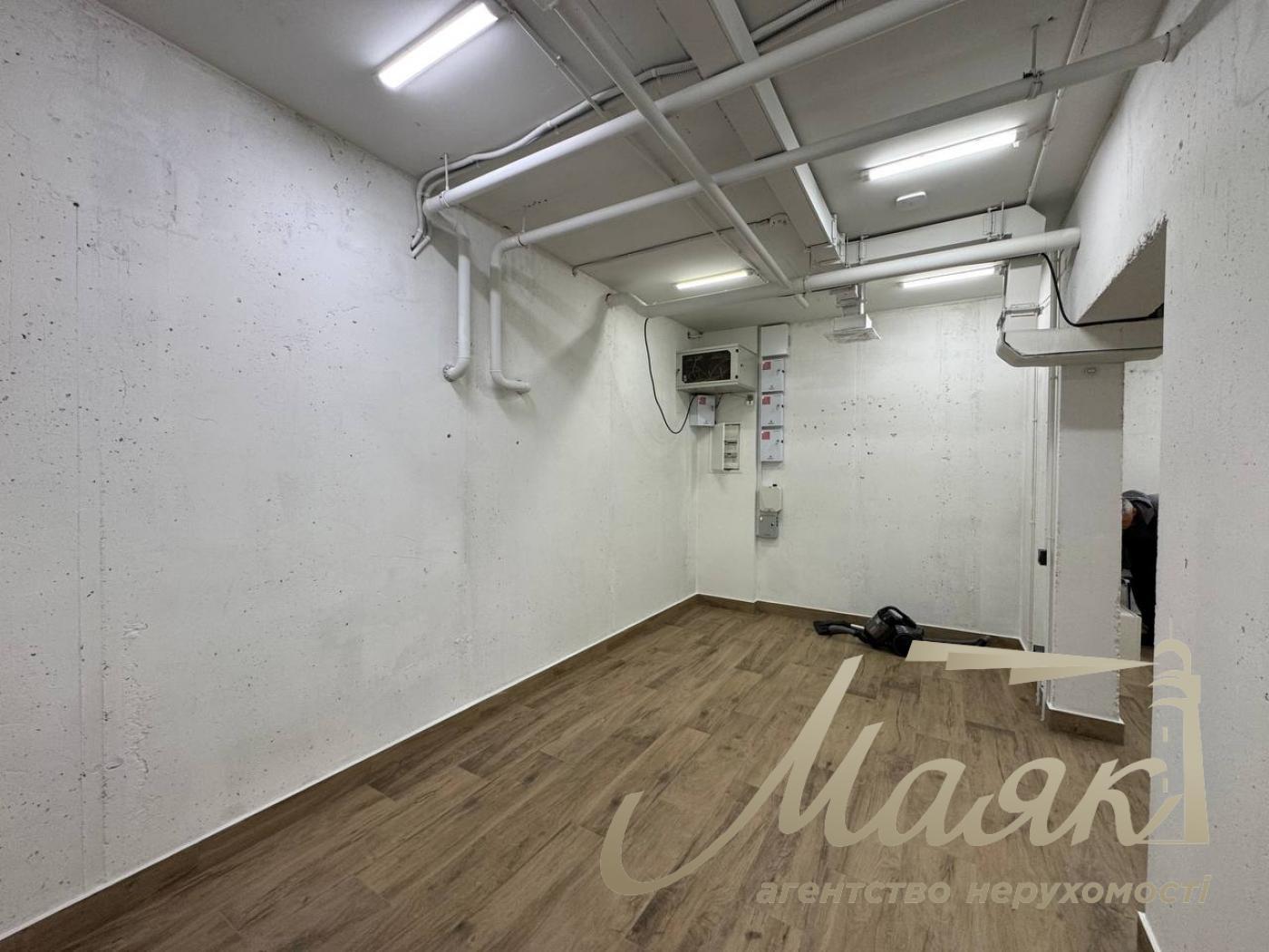 Оренда комерції 90м2, ЖК Севен.