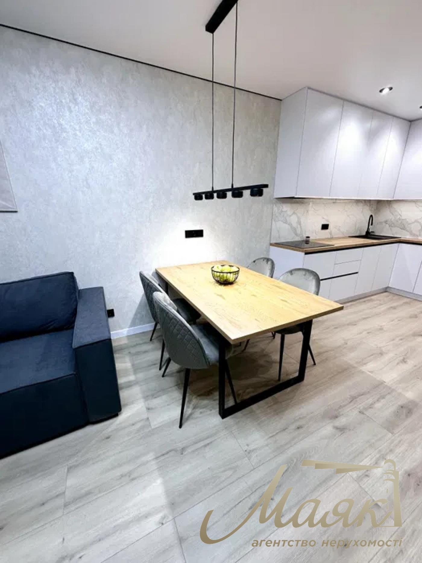 Продажа 1-комнатной квартиры ЖК Варшавский-2, Виноградарь