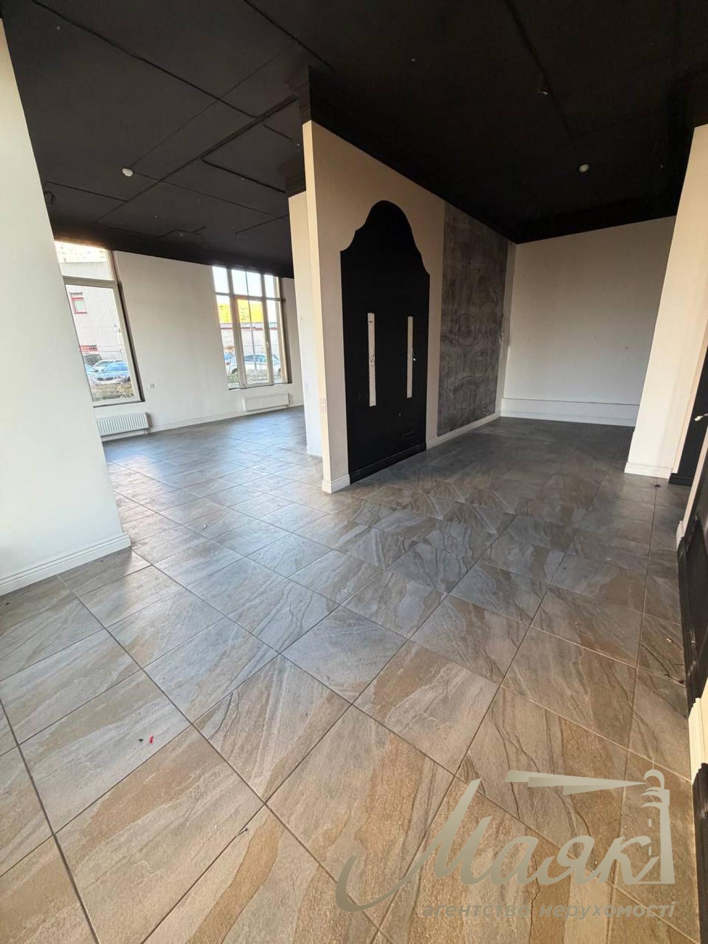 Rent commercial frontage 93m2, Residential Complex Seven