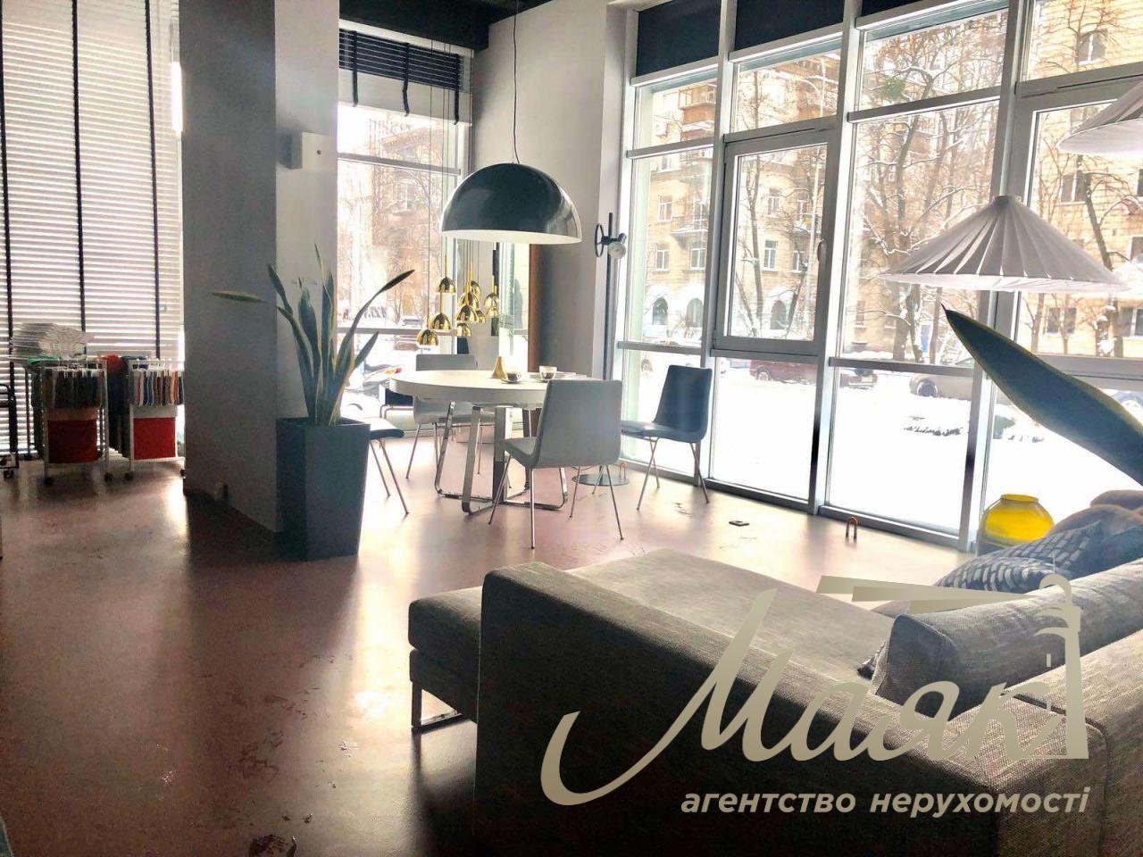 Продаж фасадного приміщення 105м2, Французький квартал 1, Печерськ, Академіка Філатова 2/1