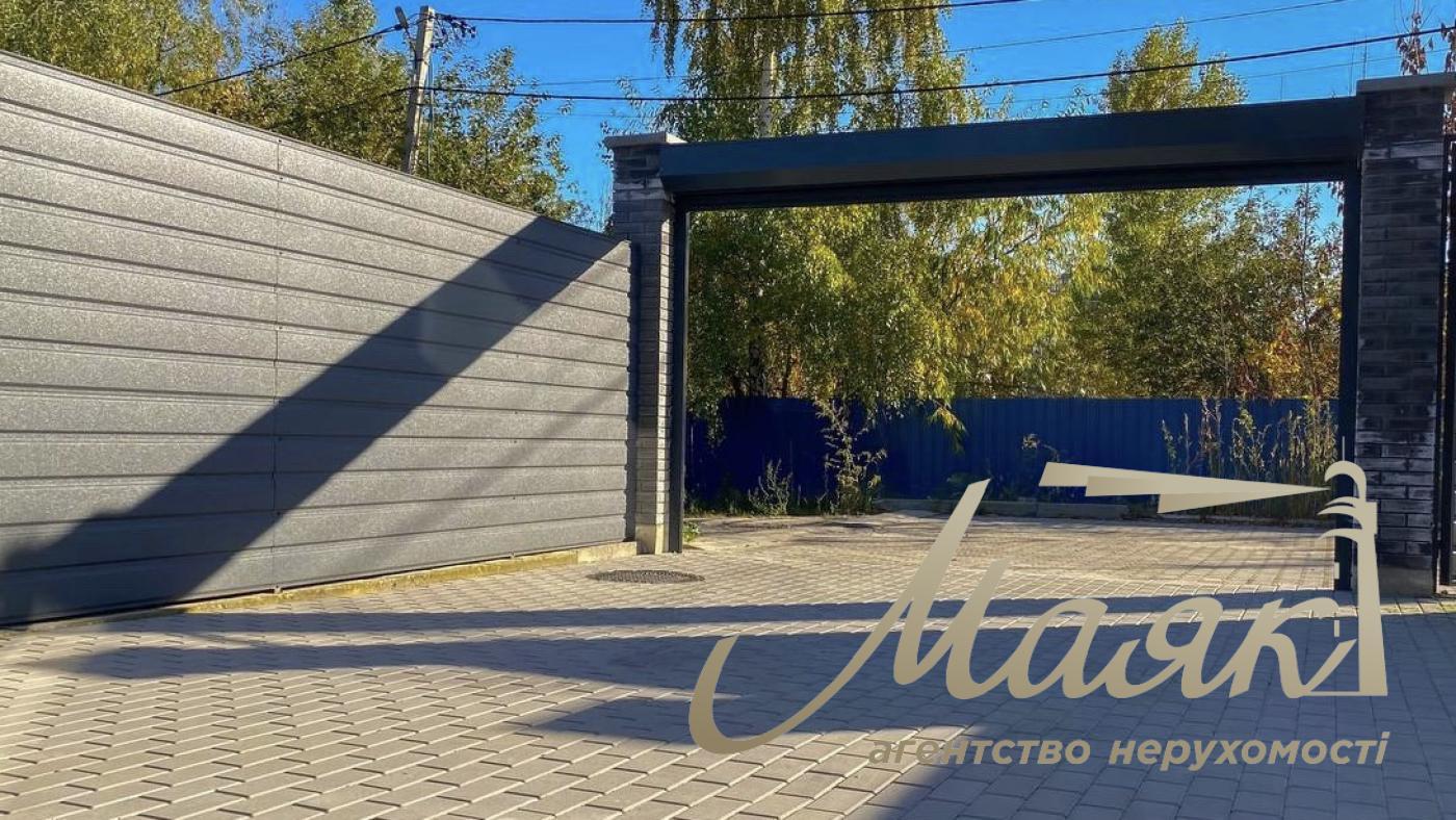 Sale duplex 240m2 with bomb shelter, Solomyanskiy district, Zhulyany, Kiev