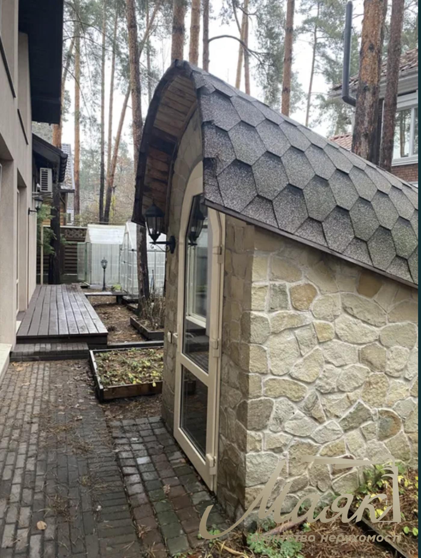 Rent a house 265m2 s.Plyuty/Koncha zaspa/Kozin forest on the territory