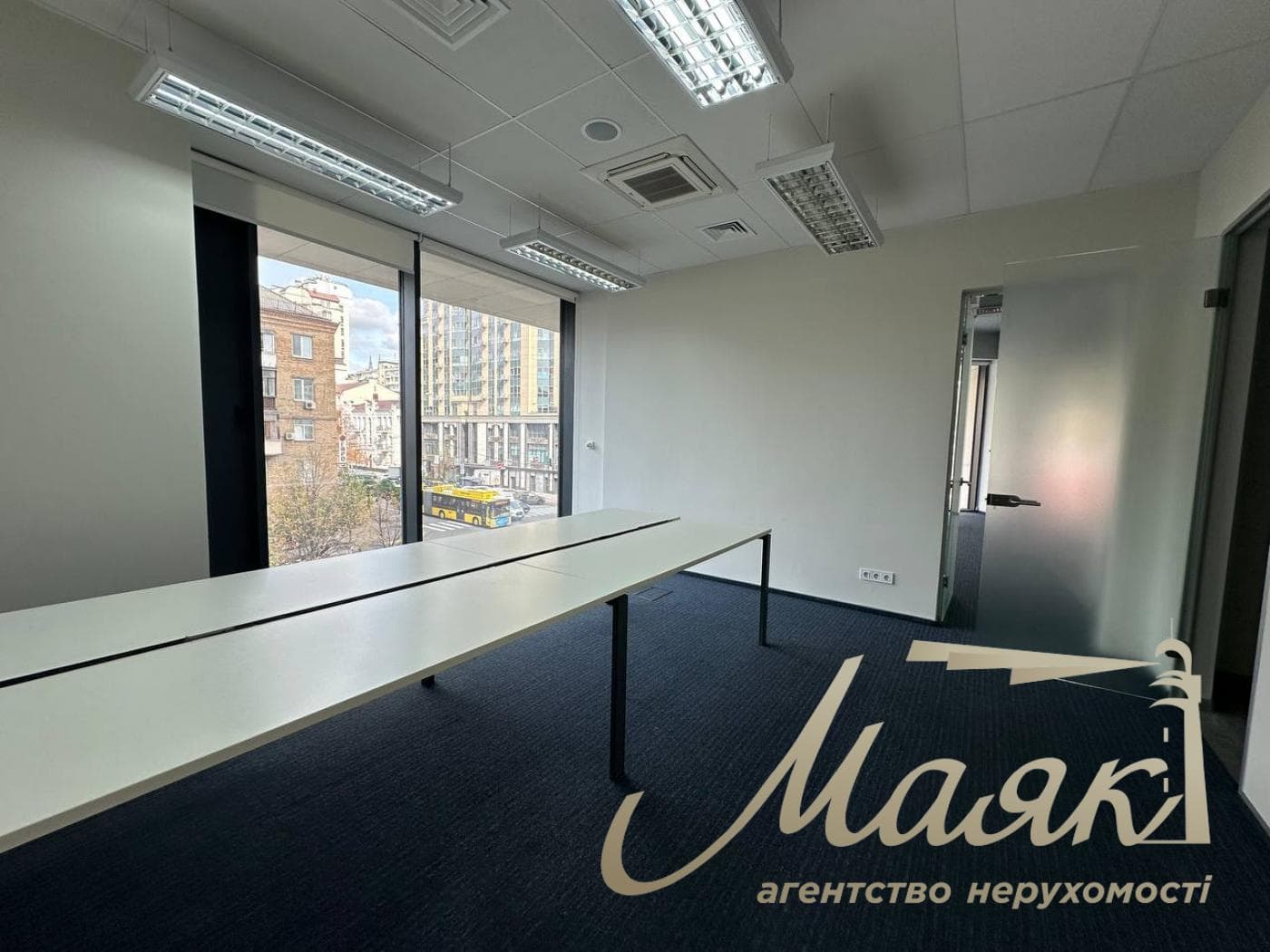 Аренда автономного офиса 962,1 м², ул. Антоновича, 118, Центр.
