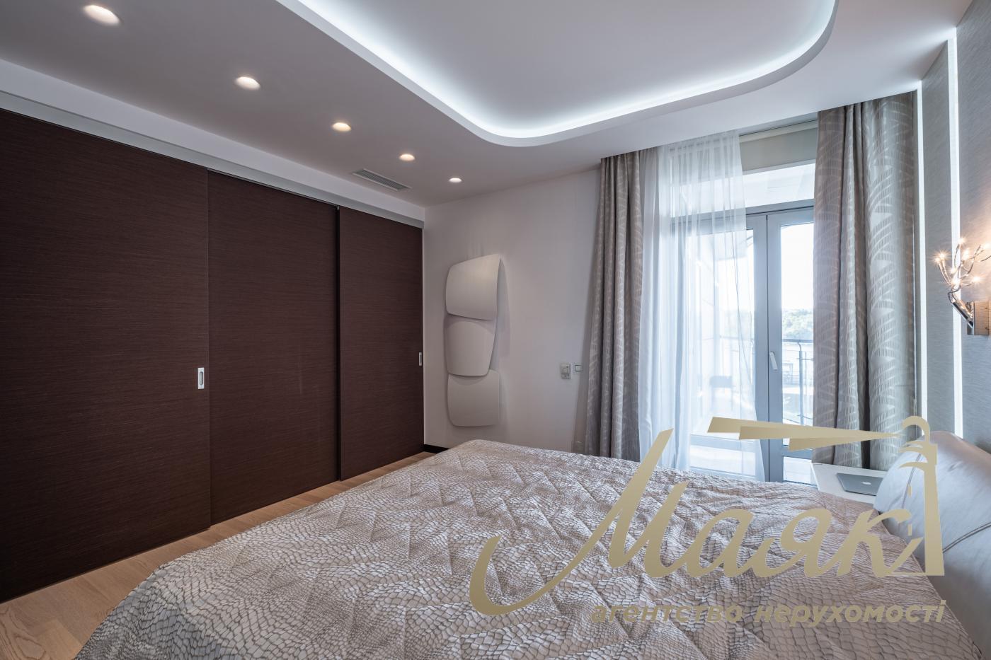 Продажа квартиры 152 м2 ЖК Riviera Riverside, Раисы Окипной 18