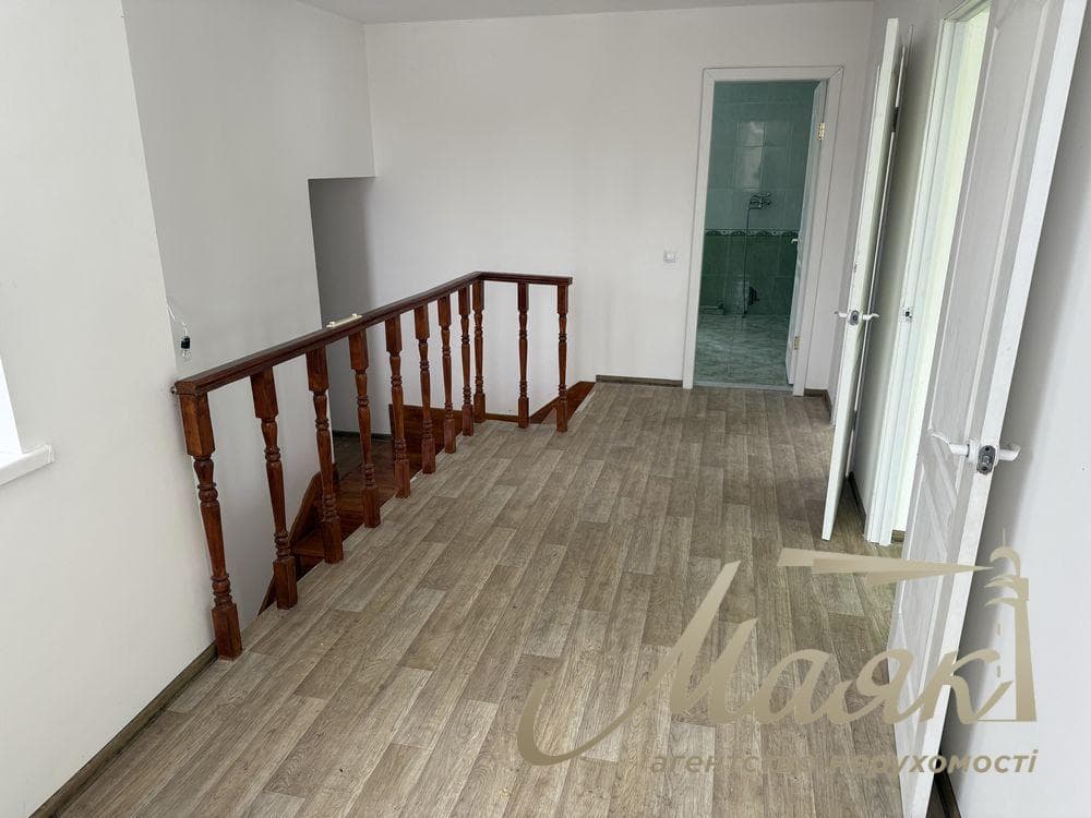 For sale house 140 m2, in the village. Khodosovka, Obukhiv direction, Kiev region, plot - 8 sotok, near the forest and lake.