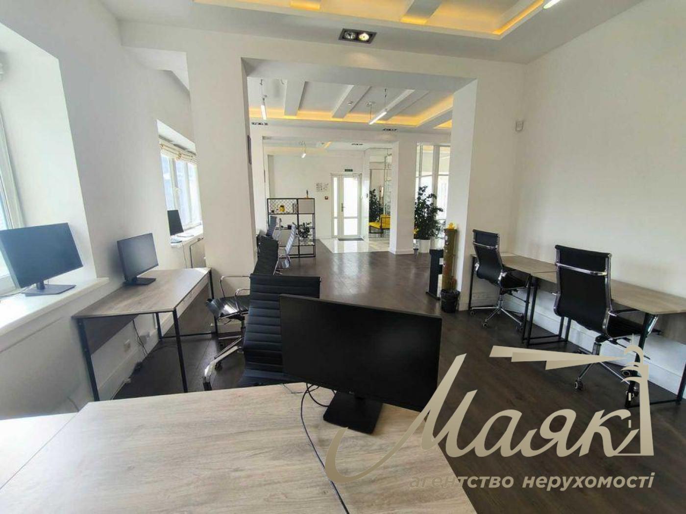Office for rent 96m2 on Barbusa street 5-A, Olimpiyskaya Street