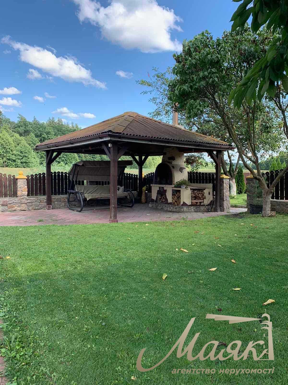 For sale house 238m2 in Kiev with. Chapaevka / Vita-Litovska, Goloseevsky r-n.