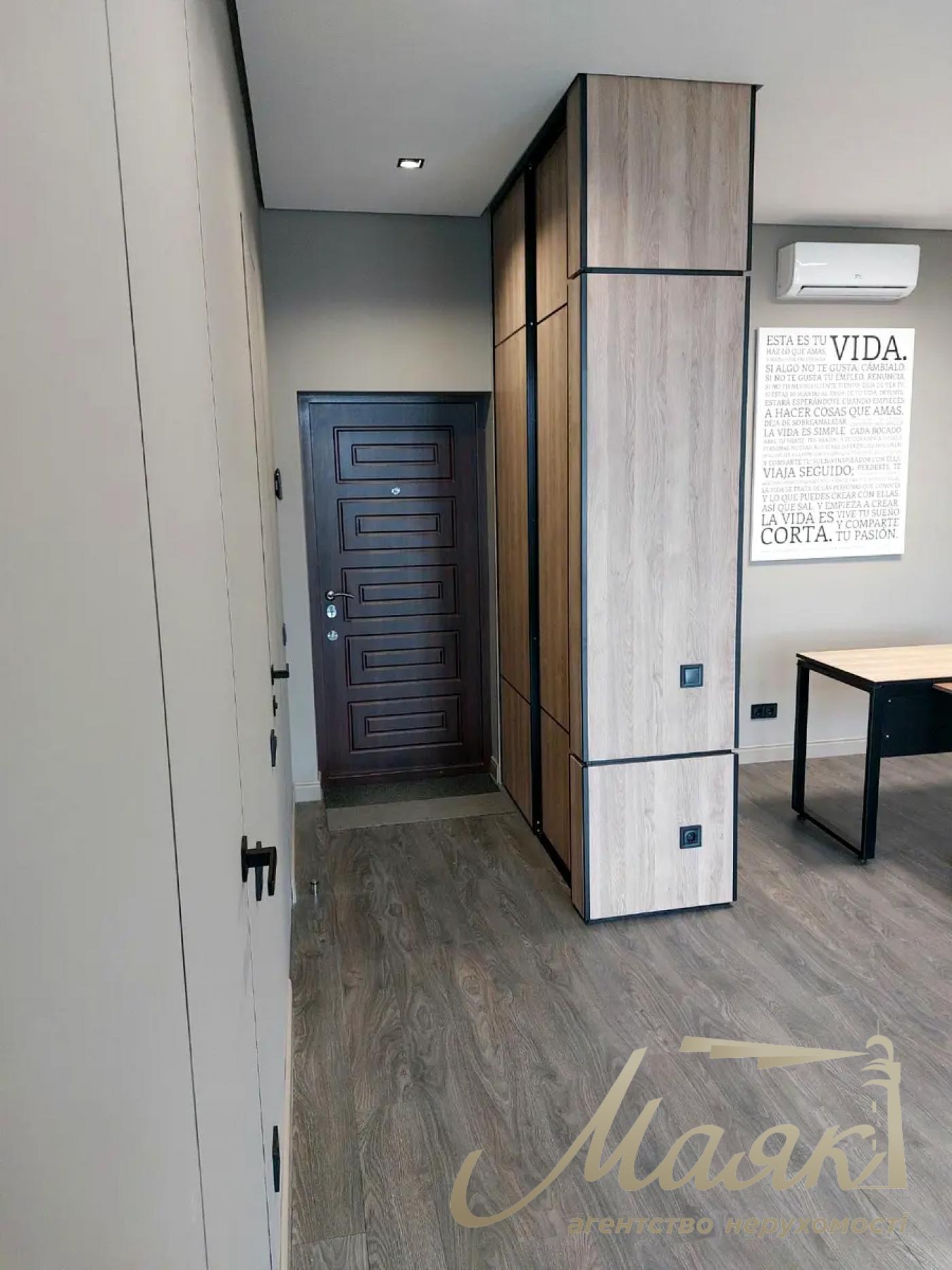 Office for rent 47m2 on Zhilyanskaya str. 68, Kadorr, Olimpiyskaya