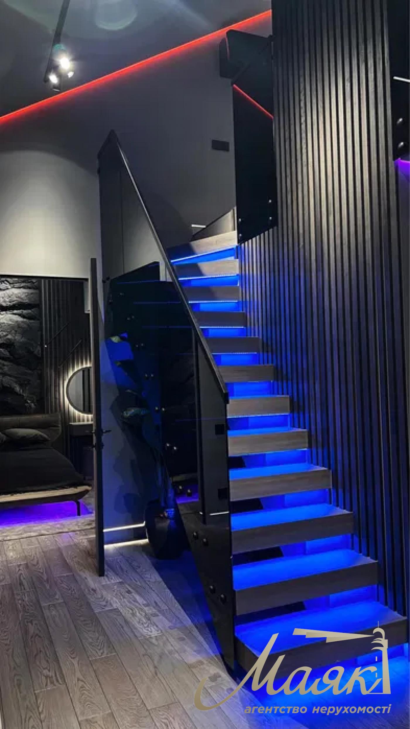 Продажа двухуровневой 2к квартиры ЖК Комфорт Таун, ул. Березнева, Соцгород