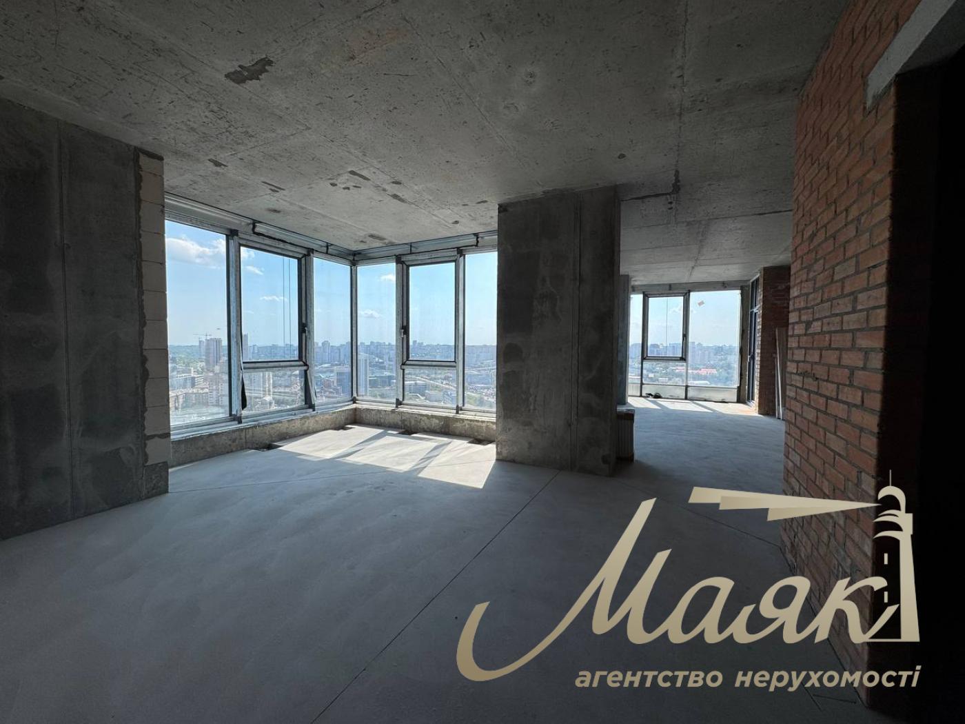 Продаж 3к квартири, 117м2, ЖК А136.