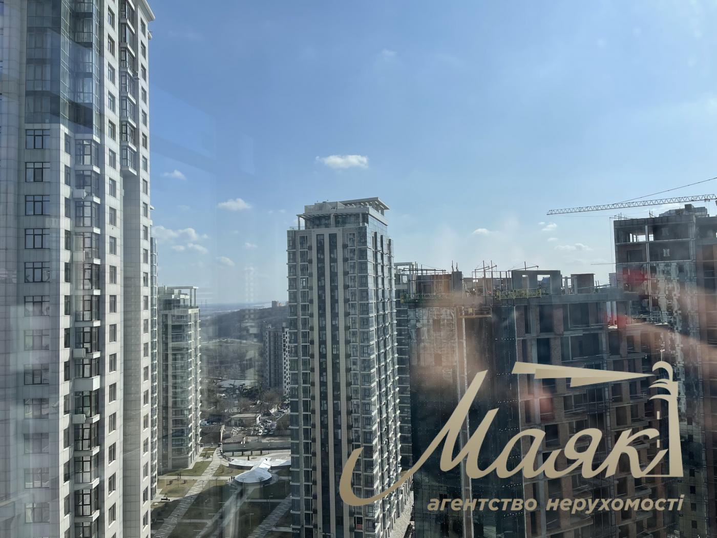 Продаж 4-х кімнатної квартири, 178 м2 у ЖК Новопечерські Липки Драгомирова