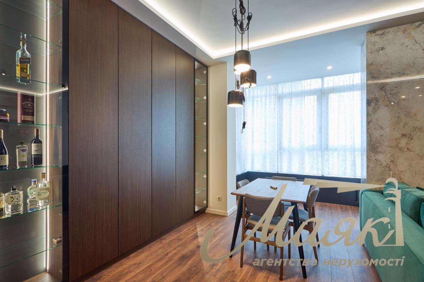 Rent 3 bedroom apartment in LCD Jack House, Lesya Ukrainka boulevard, 7v, Pecherskiy district, Kiev