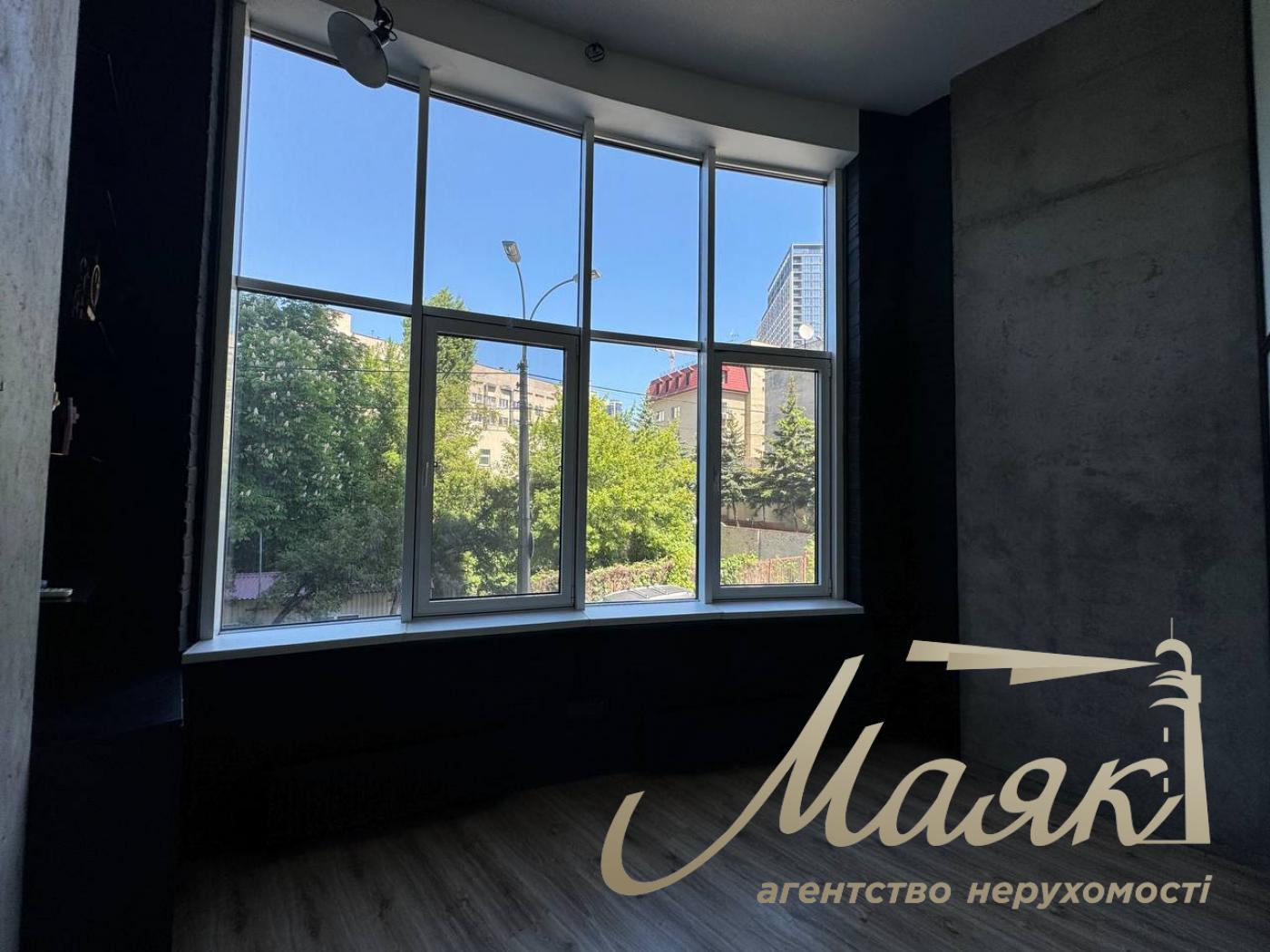 Sale of commercial premises 160 m2 in residential complex Prestige Hall, Tyutyunnika 37/1, Center