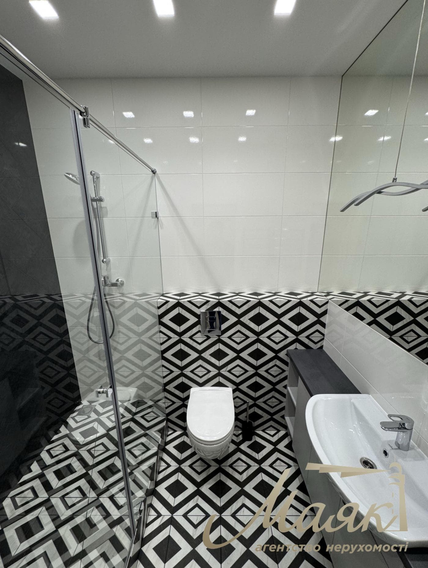 Rent 1k apartment in LCD Kador, 47 m, Pechersky district, Generators for all