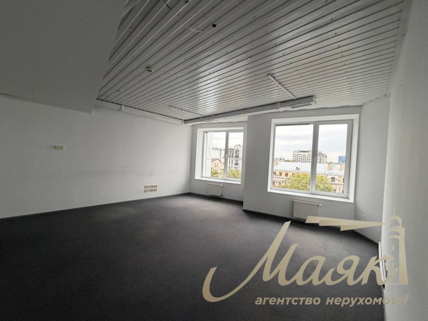 Оренда офісу площею 750 м² у бізнес-центрі «Доміно», вул. Нижній Вал, 51, Поділ.