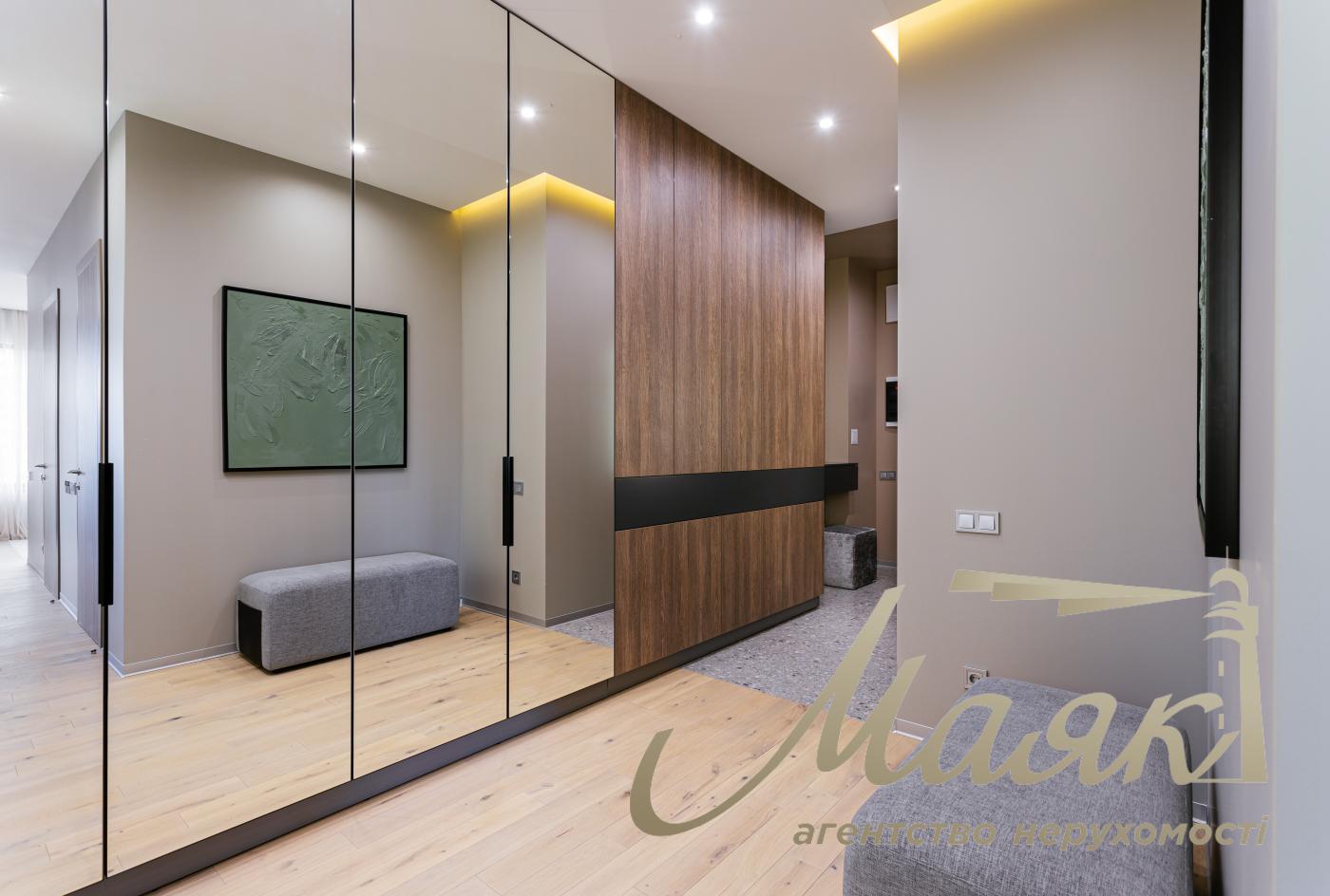 Продаж 3х-кімнатної квартири 86 м2 в ЖК "ЖК RESIDENT Concept House" Володимирська 86а, Київ