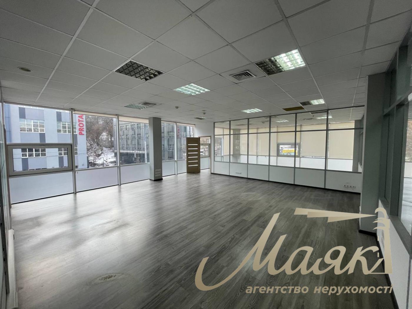 Оренда офісу 450м2 у бізнес центрі, Протасів Яр, метро Олімпійська