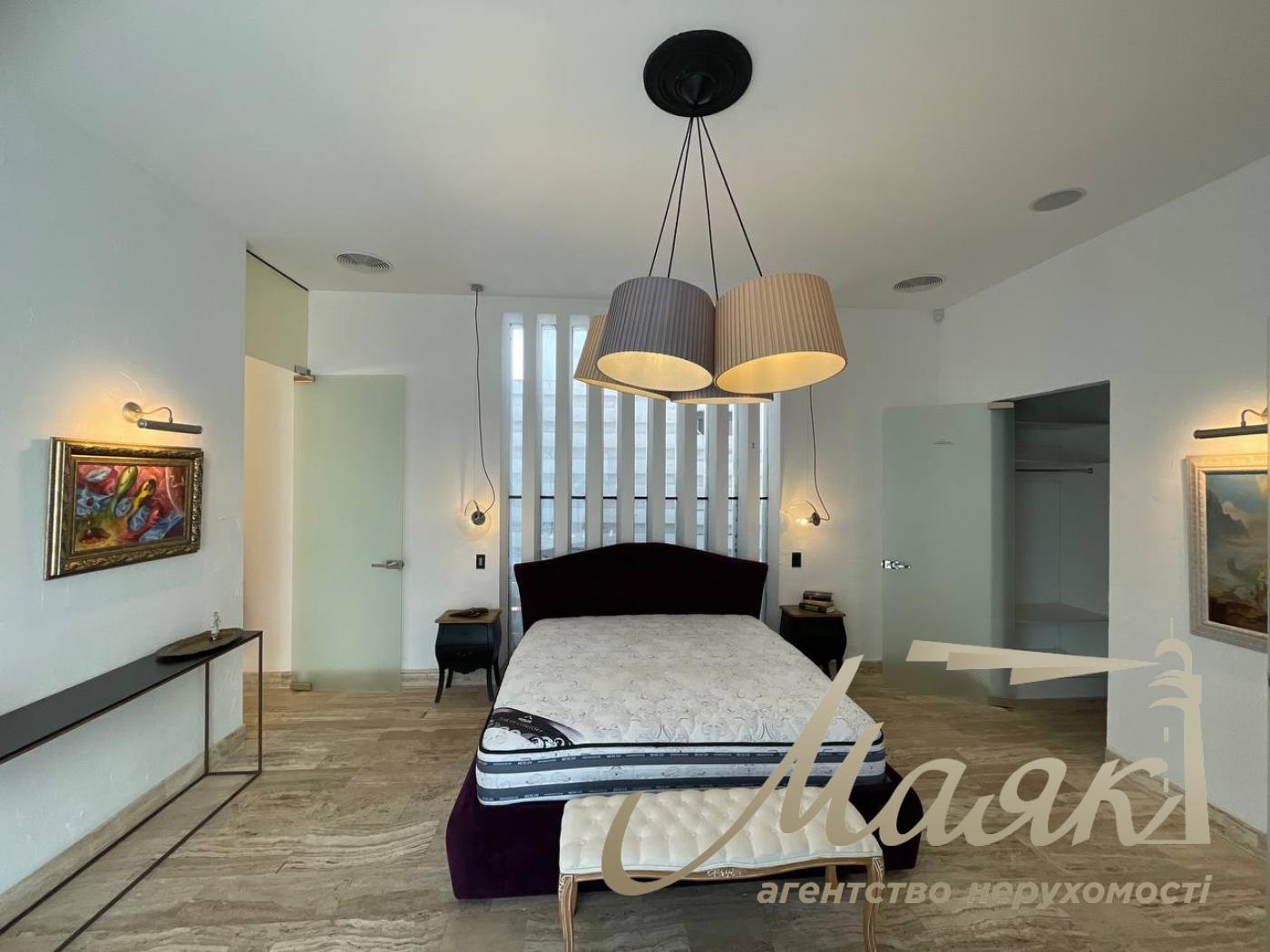 Оренда будинку Лісники- 200 м2 у котеджному містечку Хутір Ясний, з виходом на озеро, 10 соток