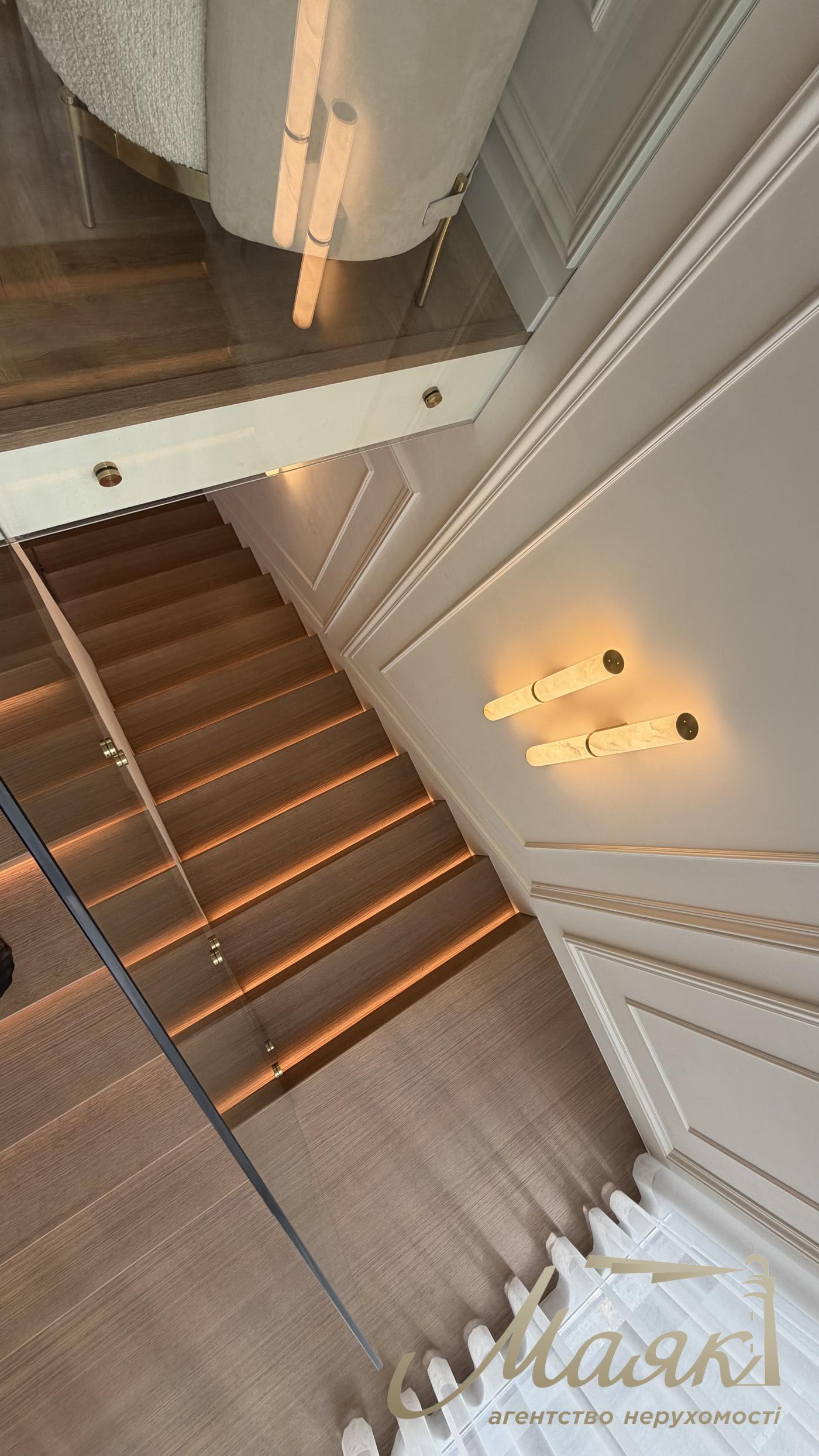 Продаж 2-х поверхового будинку 246м2, Ходосівка