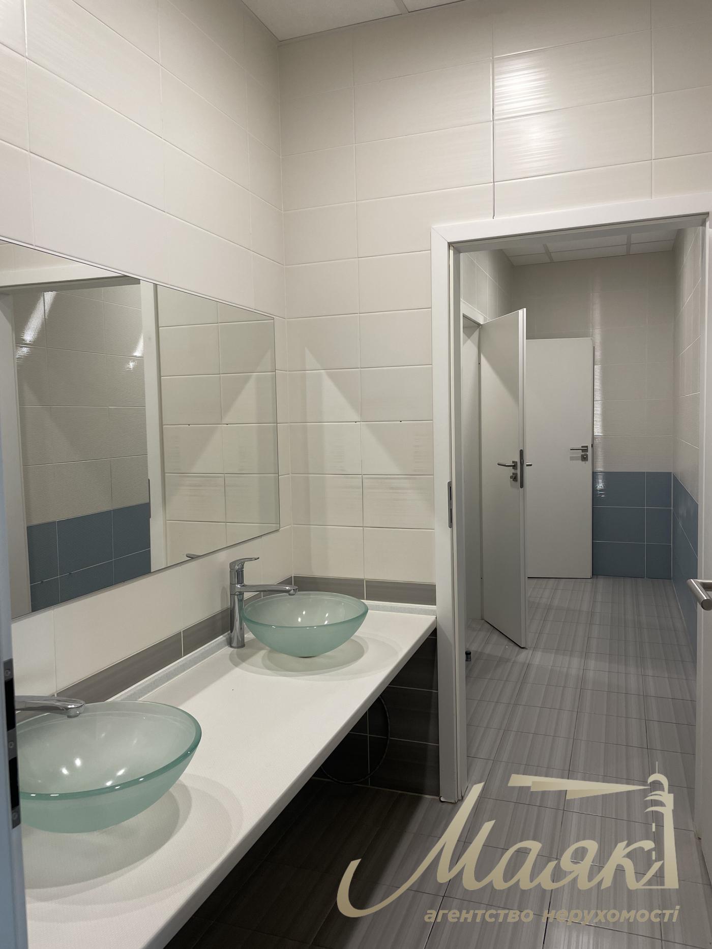 Office for rent 1150m2, SP Hall Business Center, 28A Stepana Bandery St.