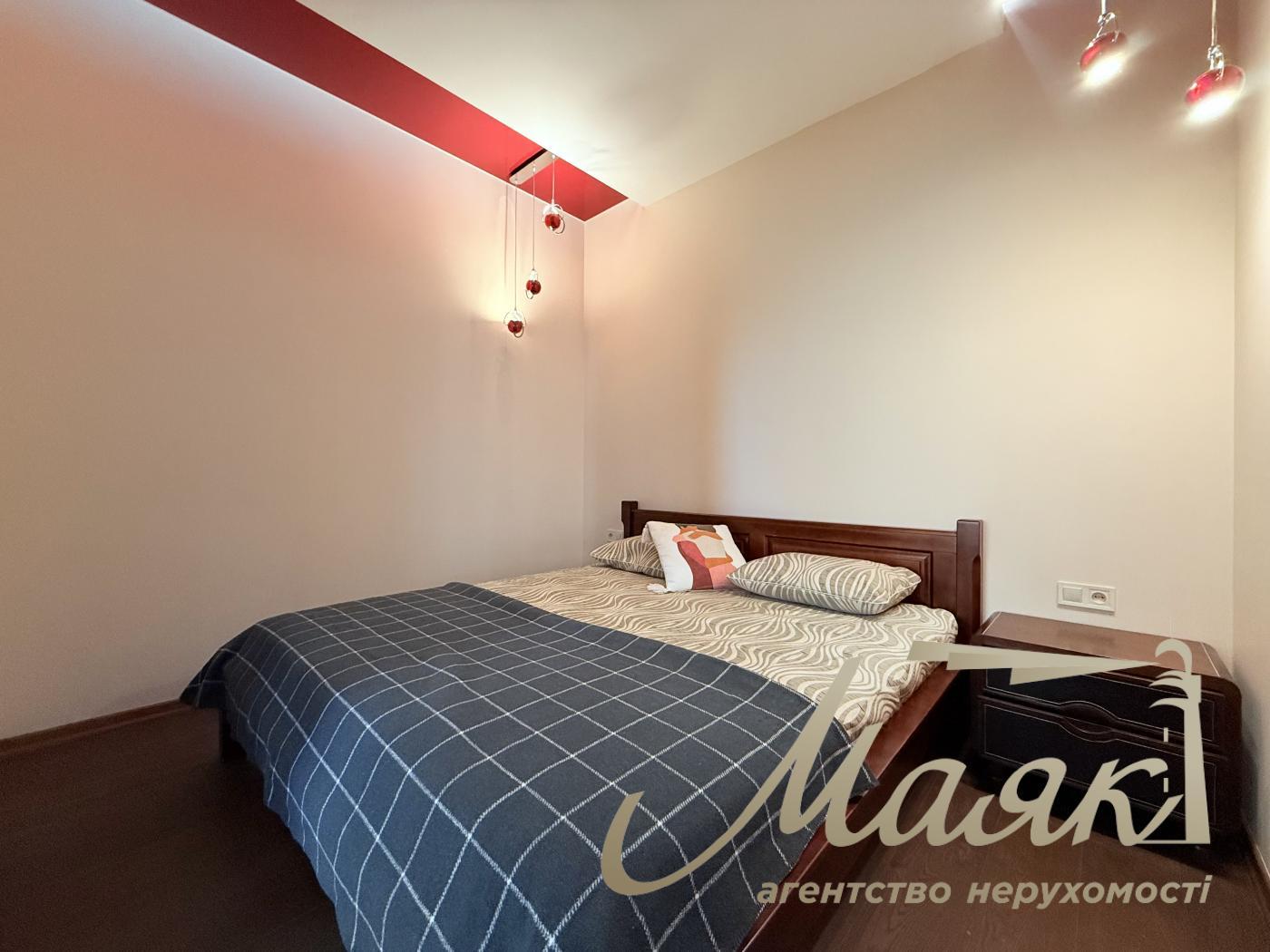 Rent 1-bedroom apartment 55 m² in LCD "Novopecherskie Lipki" str. Dragomirova, 20, 11th floor, Pechersk district, Kiev.