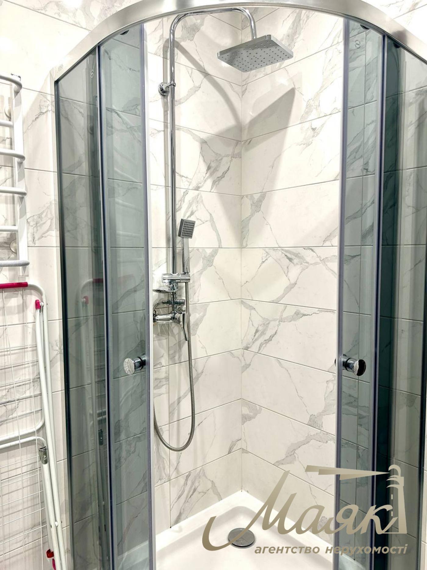 Аренда 1 комнатной квартиры в ЖК Бристоль по ул.Лобановского 144, метро Демеевская.