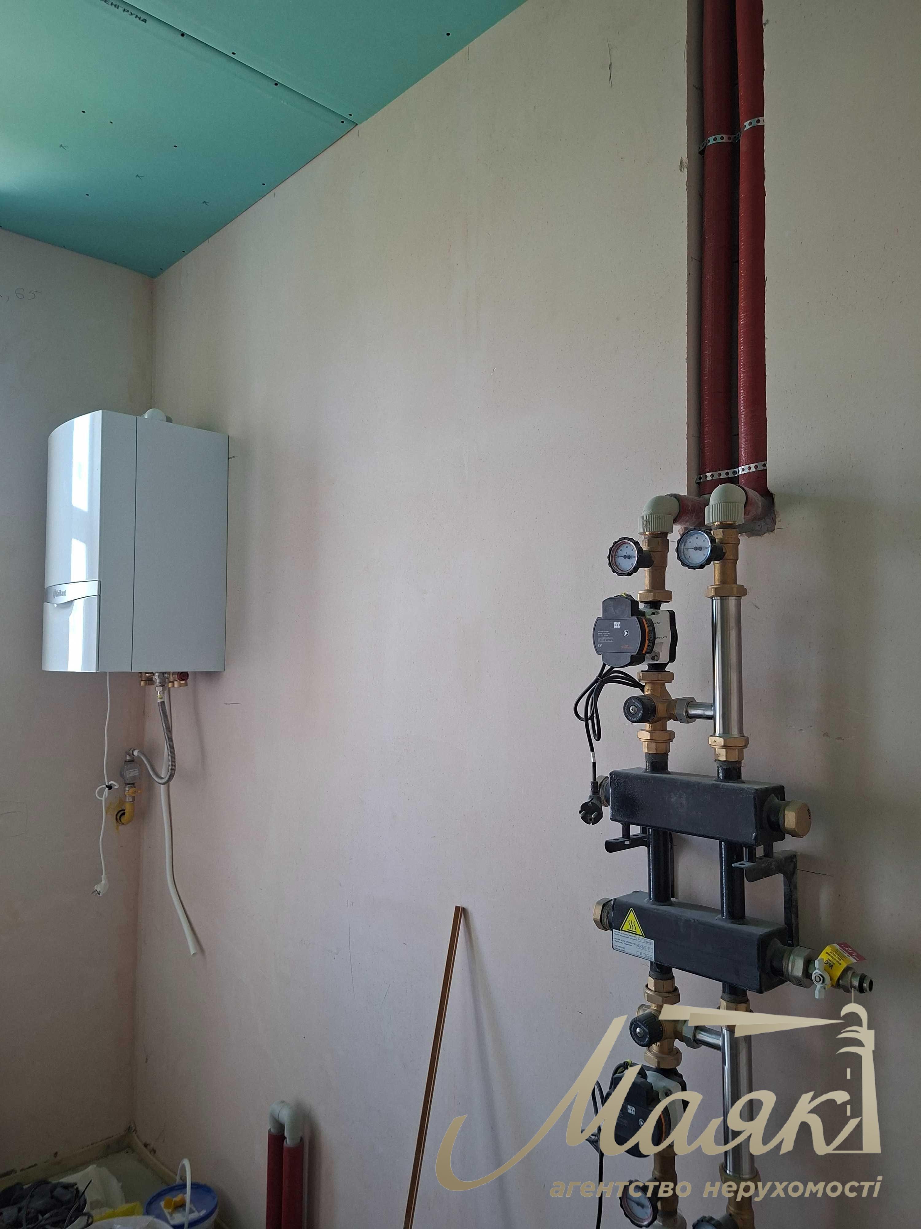 Продаж будинку 392м2 у с.Лісники в закритому КМ "Хутір Ясний", Обухівський напрямок, Київська область.