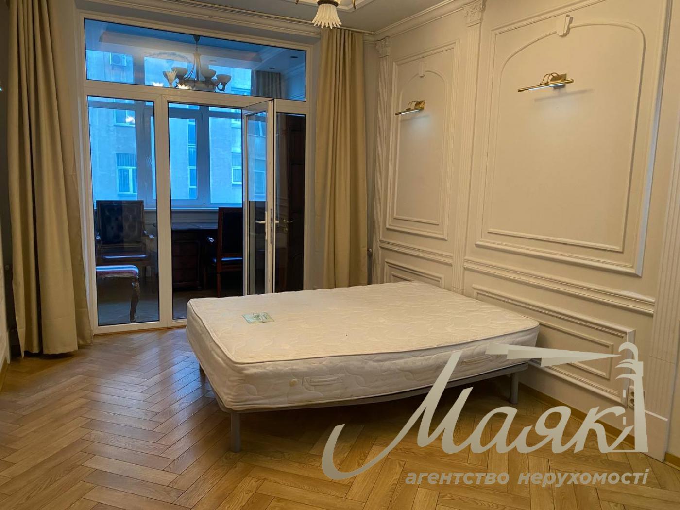 Rent a 3-room apartment in the residential complex Botanic Towers