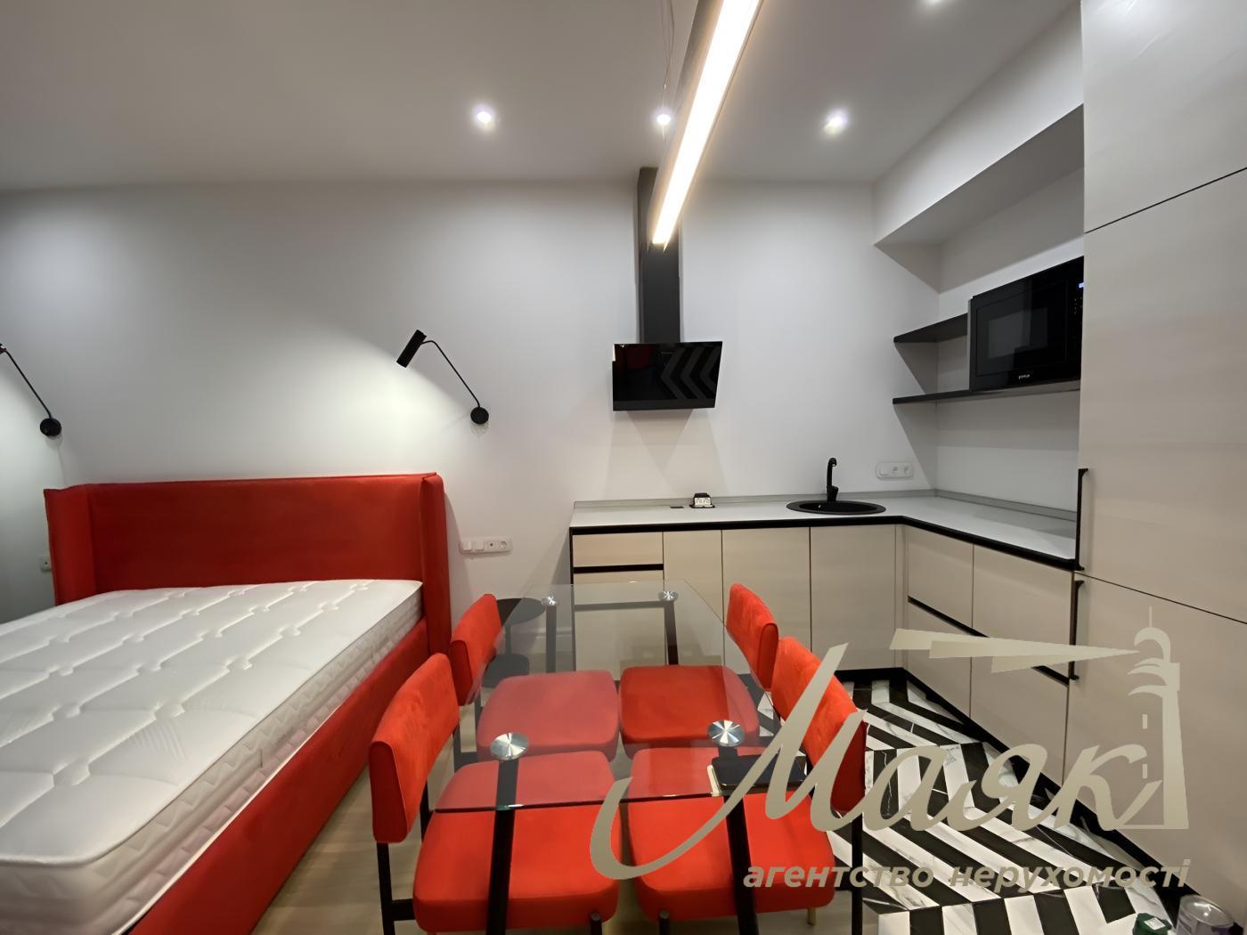 Продаж 1 кімнатної квартири в ЖК Smart Plaza Obolon, вул.Левка Лук'яненка 21/19, Оболонь.