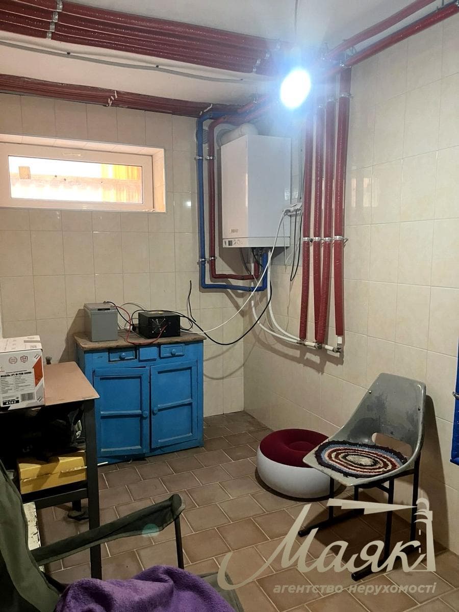 Продаж цегляного будинку 230 м² | Голосіївський район | Віта-Литовська (Чапаївка) вул. Лаврова, Київ, 10 хвилин від метро Видубичі