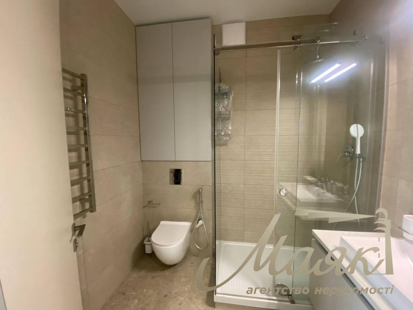 Rent of a three-story penthouse in the Atlantic residential complex at 118 Antonovich Street
