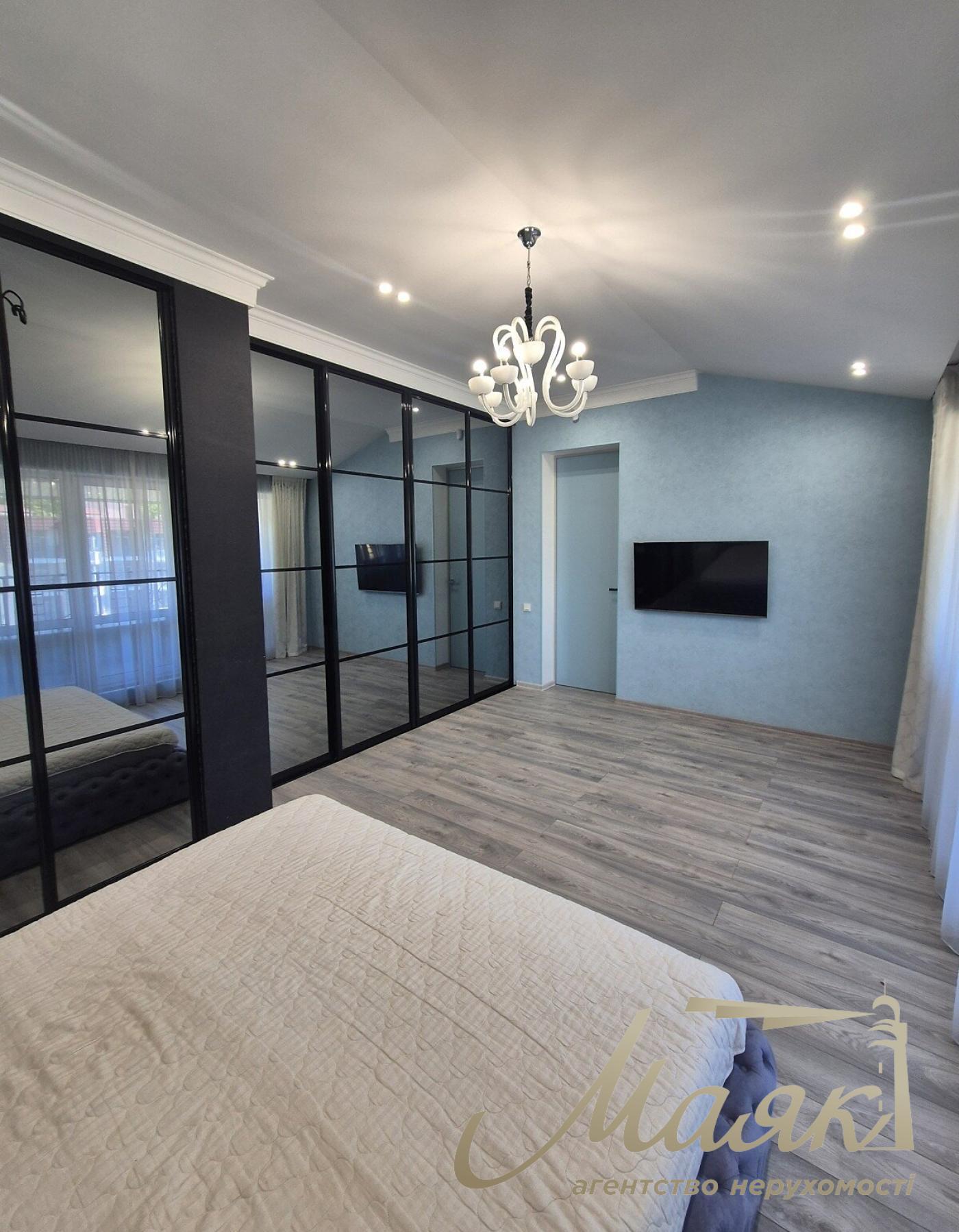 Rent duplex 3-bedroom apartment 150m2 Residential Complex Podol Grad str. Degtyarnaya 7