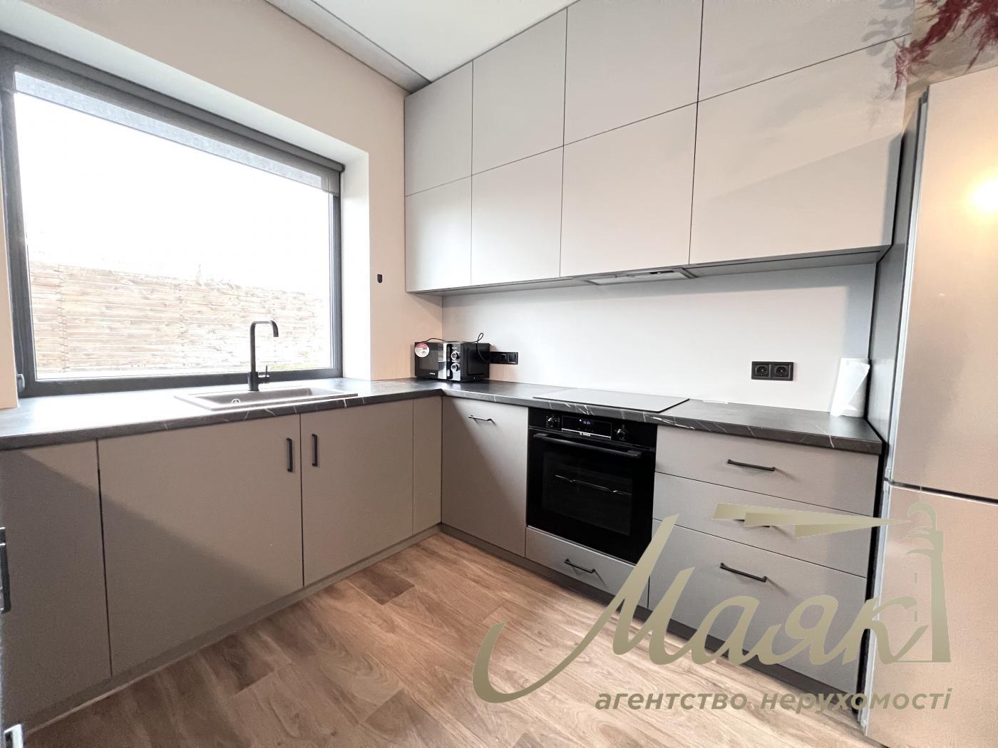 Rent 2-storey house 157m2, Goloseevsky district