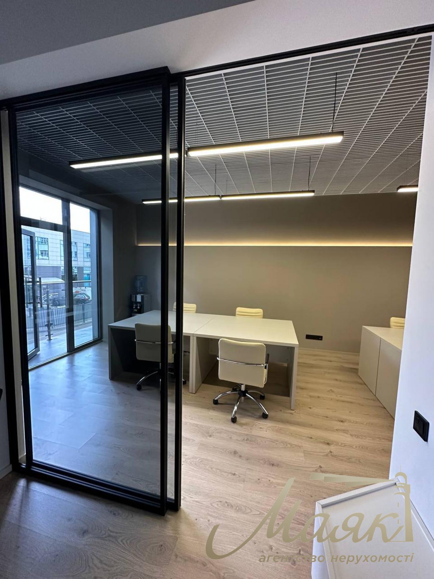 Оренда мебльованого офісу в ЖК RiverStone, Дніпровська набережна.