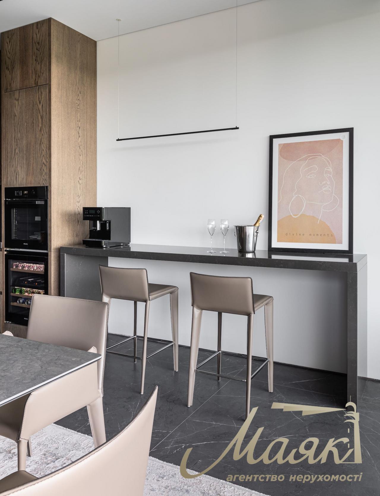 Продажа дуплекса с ремонтом в КГ "Конык" (Голосеевский р-н)