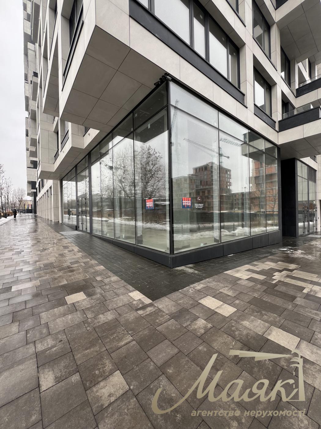 Sale of facade premises 113.3 m2, residential complex UNIT HOME.