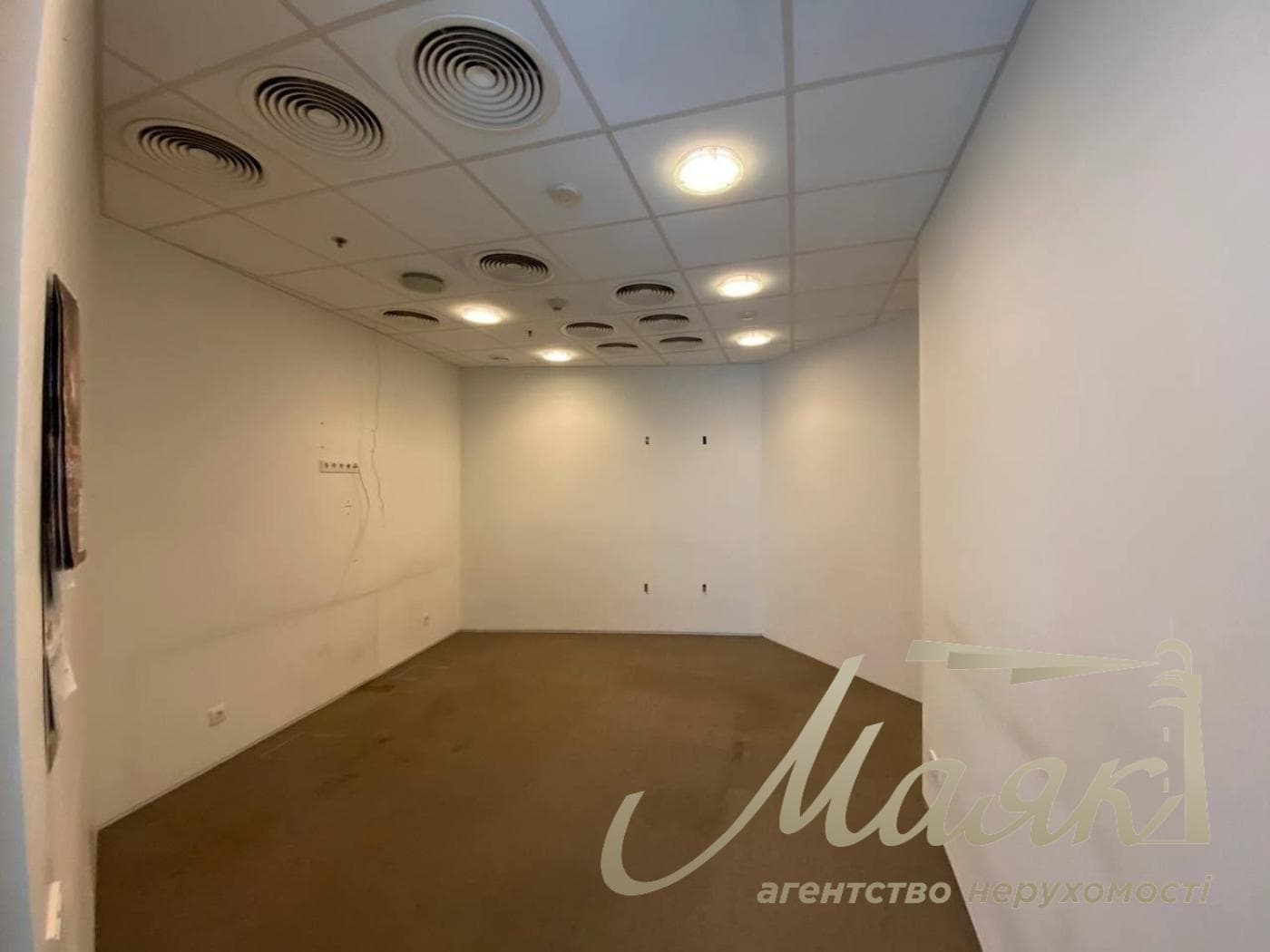 Оренда офісу площею 1620 м² у бізнес-центрі «Парус», вул. Мечникова, 2, «Гуллівер»