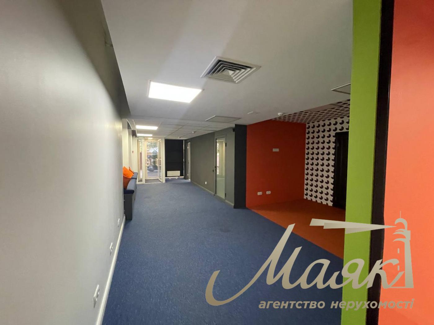 Оренда офісу 270м2 у центрі міста, вул. Скоропадського