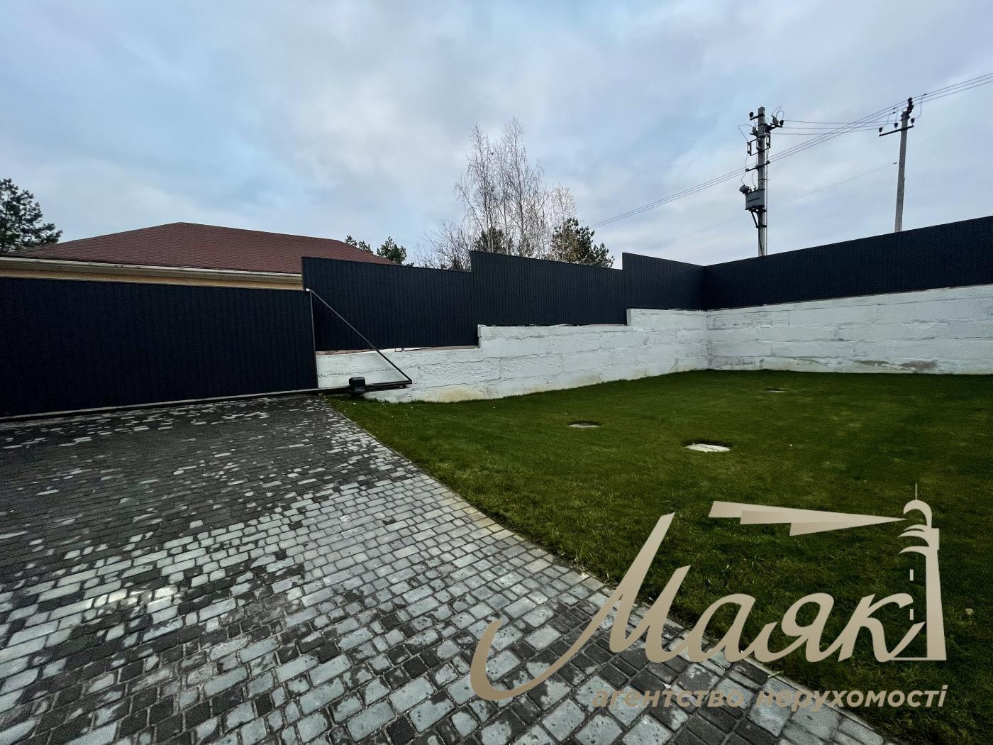 Оренда будинку 124 м2 у с. Козин з ГЕНЕРАТОМ