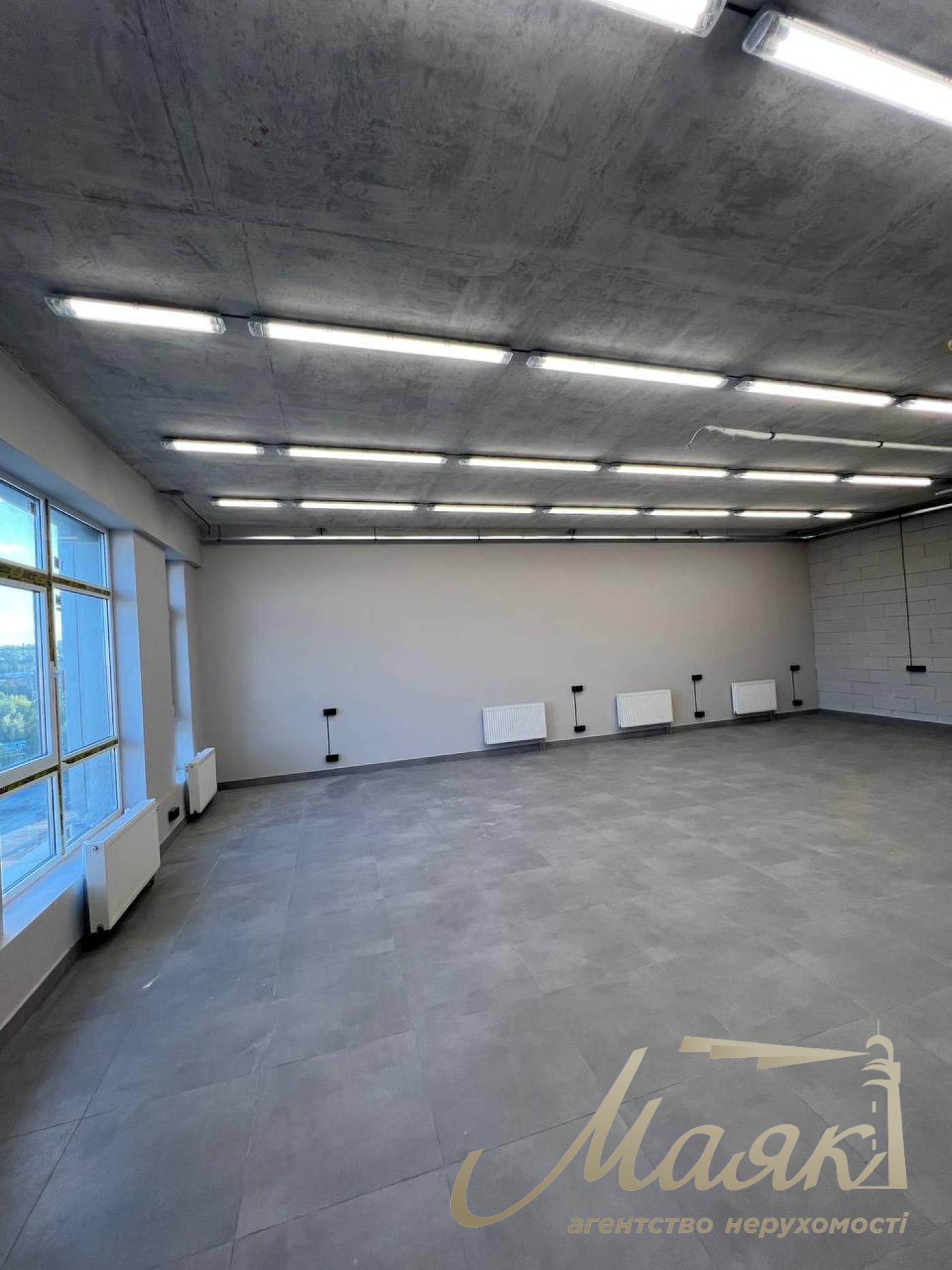 Оренда офісу 375м2 в БЦ Графіт, вул.Степана Бандері, Оболонський район.