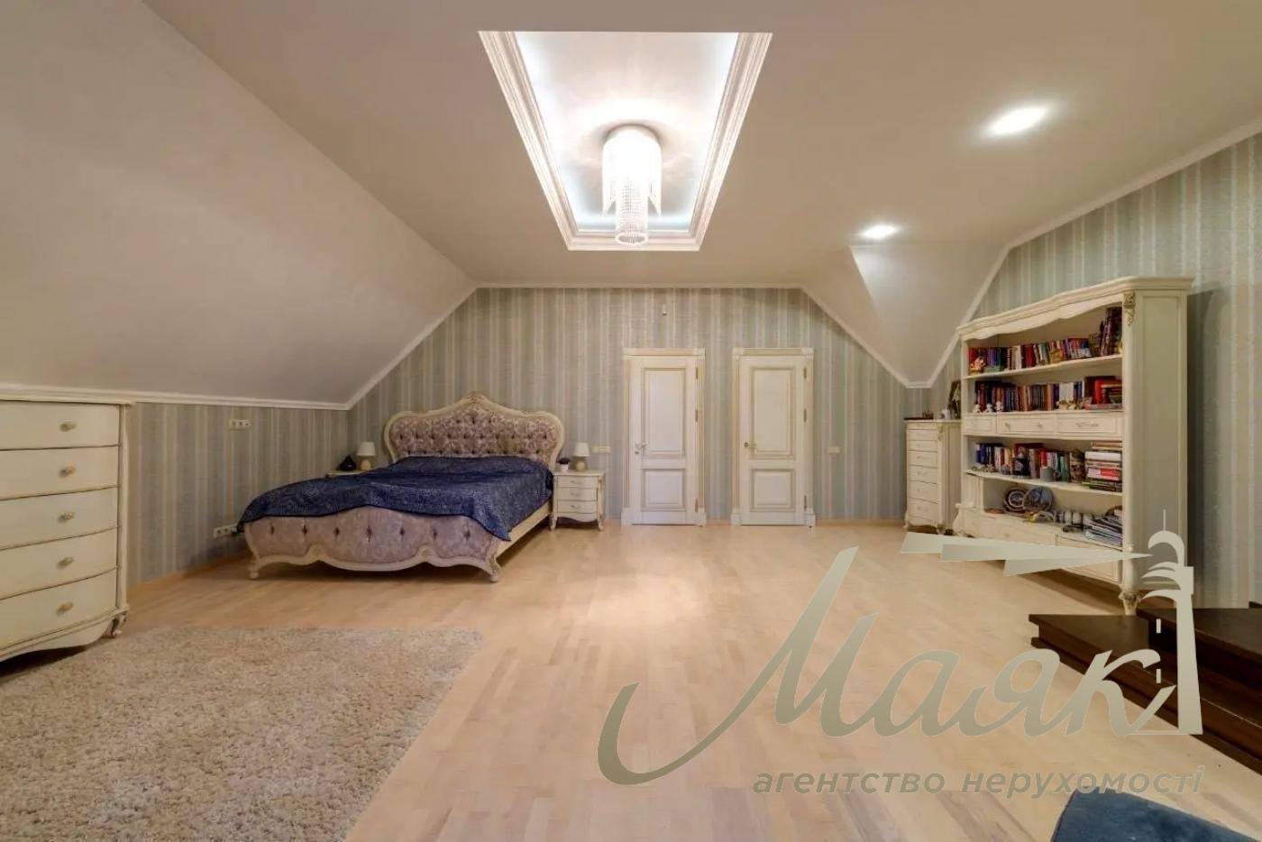 Оренда будинку в Конча-Заспі, КМ "Французьке містечко" 650 м² ділянка 30 соток вул. Лісова