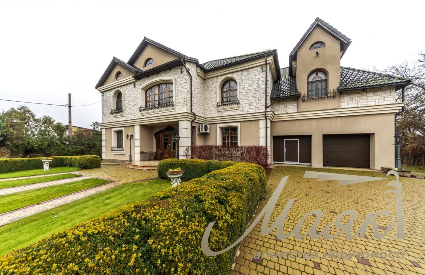 Оренда 2-х поверхового будинку 631м2, Голосіївський район