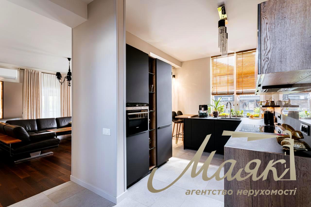 Rent a house 176m2 with. Kruglik KM "Kruglik" by the lake and coniferous forest